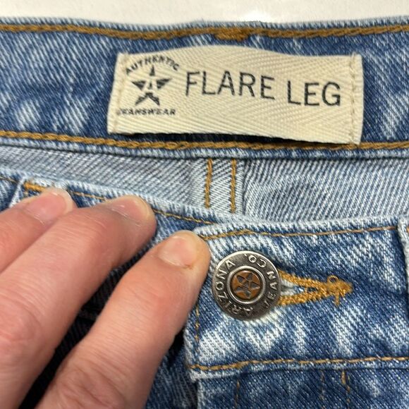 Arizona Jean Co. | Juniors Flared Denim Blue Jeans - Picture 10 of 13